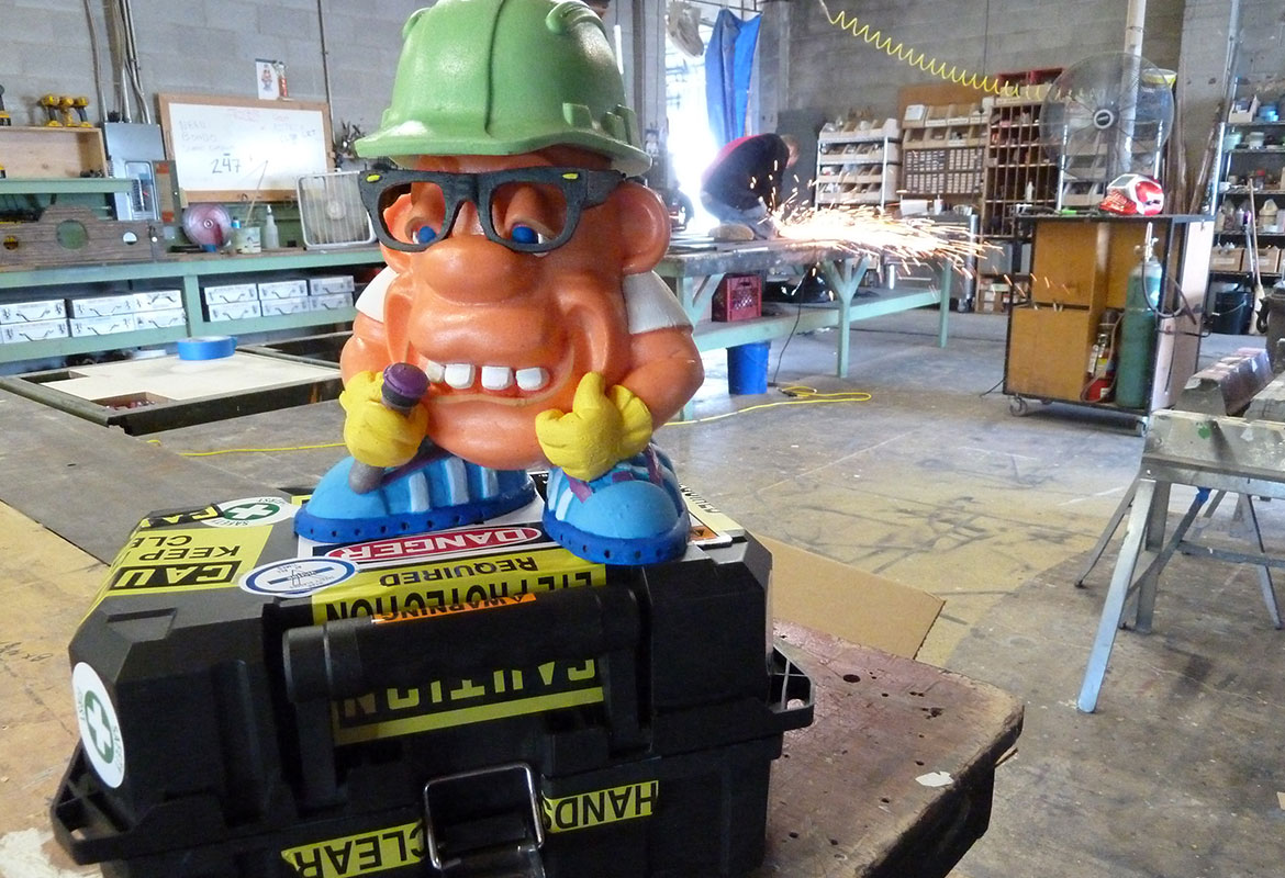 Curtis Elliott Designs safetyman award design