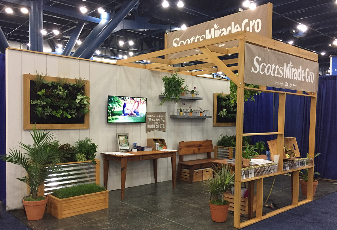 Scotts Miricle-Gro trade show set