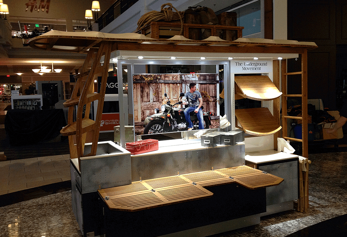 Underground Movement sales kiosk Polaris Mall Columbus ohio